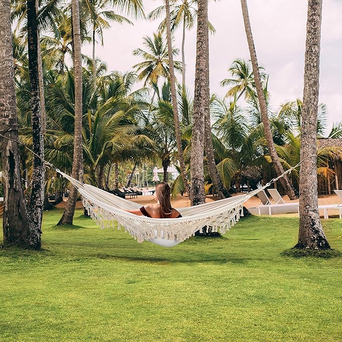 Indoor Hammock with Macrame Fringe for 2 PersonsDouble Boho Hammocks with TasselsPortable Cotton Rope Hamaca Swing with Travel Bag for OutsidePorchGardenPatioBackyardUp to 500lbs White