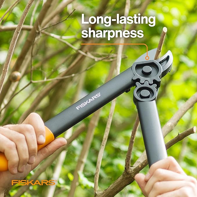 Fiskars 15-Inch PowerGear Loppers Sharp Steel Blade Bush and Tree Trimmer Cuts up to 1.25-Inch Diameter Branches Rust Resistant and Lightweight Pruner Yard Tools for Gardening