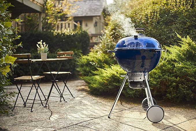 Weber Master-Touch Charcoal Grill 22-Inch Deep Ocean Blue – Premium Outdoor BBQ Grill with Tuck-Away Lid Holder &amp One‑Touch™ Cleaning System Porcelain‑Enameled Kettle