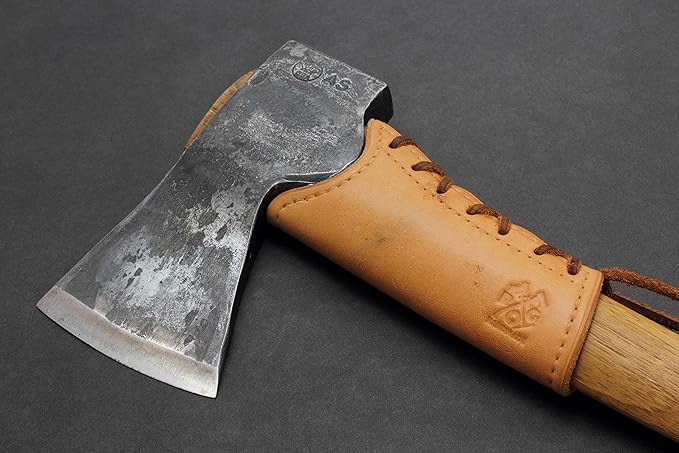 Leather Axe Handle Guard (Council Tool 2.25# BoyÕs Axe Tan/Natural Leather)