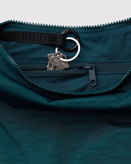 BAGGU Medium Nylon Crescent Bag
