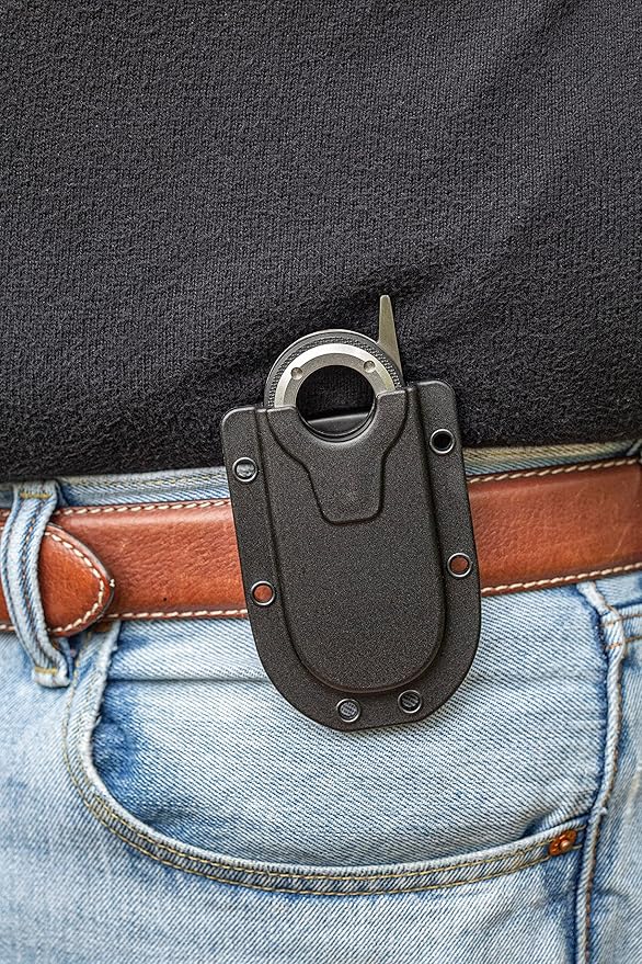 Smith's 51103 Folding Gut Hook &amp Seatbelt Cutter - Stainless Steel Razor Cutting Blade - GFN Textured Handle - Lightweight Compact + Portable - Sheath w/Pocket Clip
