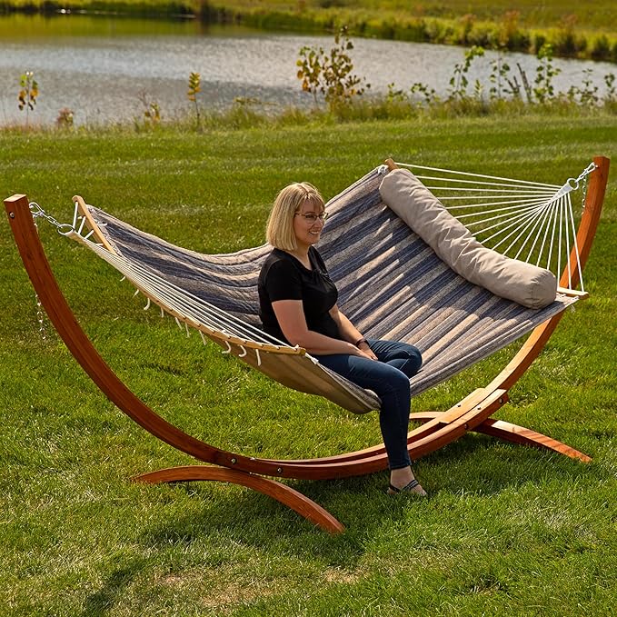 Sunnydaze Outdoor Hammock with Spreader Bar - 450-Pound Capacity Curved Spreader Bar Hammock - Mountainside